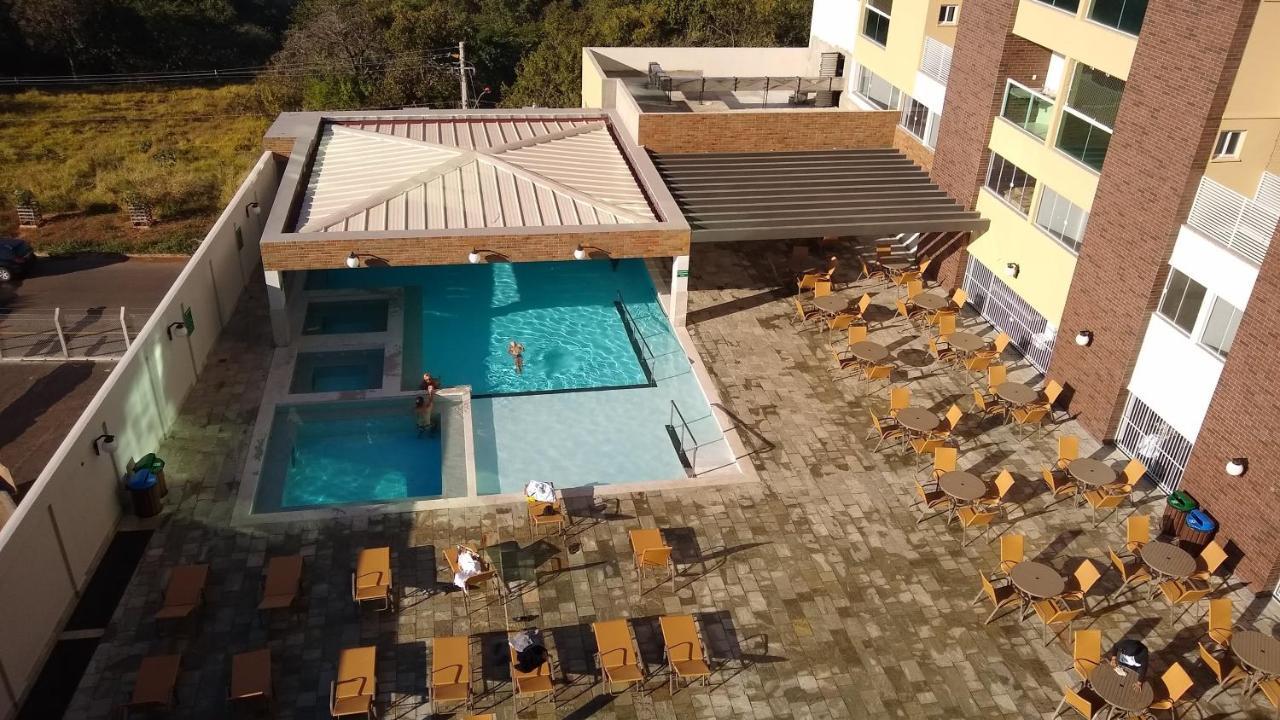 Piazza Com Acesso Ao Clube Diroma Aparthotel Калдас Новас Екстериор снимка
