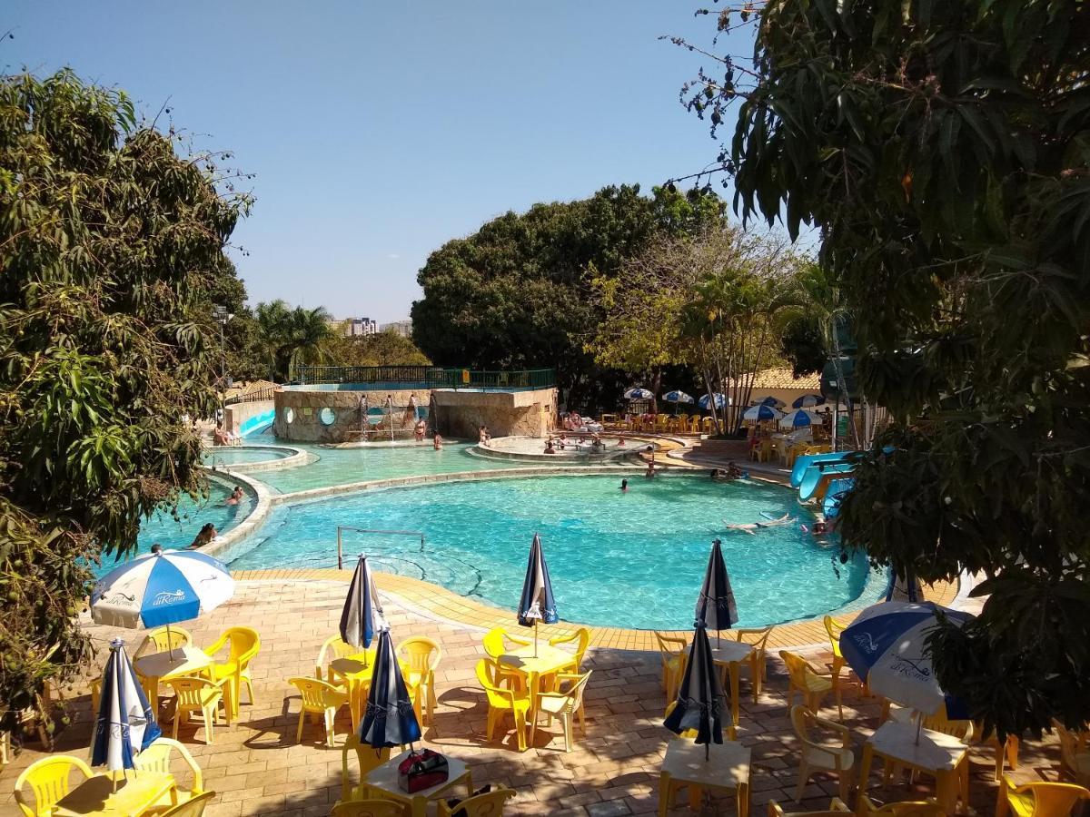 Piazza Com Acesso Ao Clube Diroma Aparthotel Калдас Новас Екстериор снимка